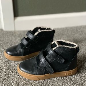 ❌SOLD❌ UGG Kids booties - T Rennon II 1104989T